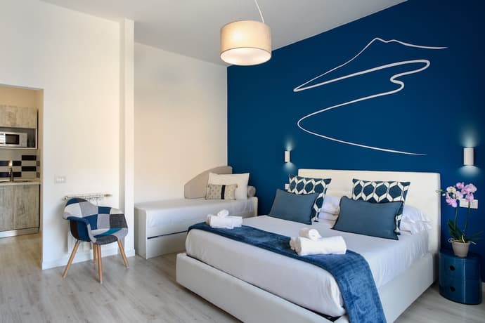 Les Suites des Tout le Monde, Primary image