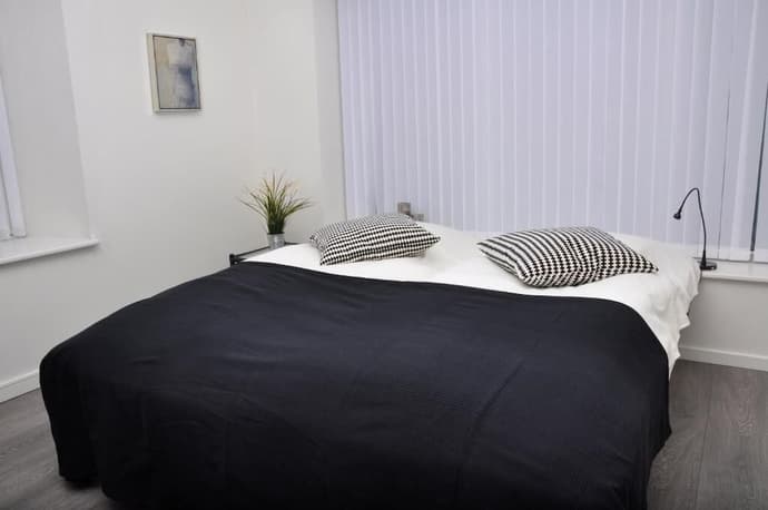 A charming farmhouse, Primary image