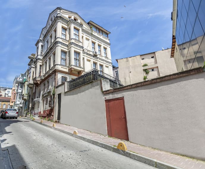 OttomanZade, Primary image