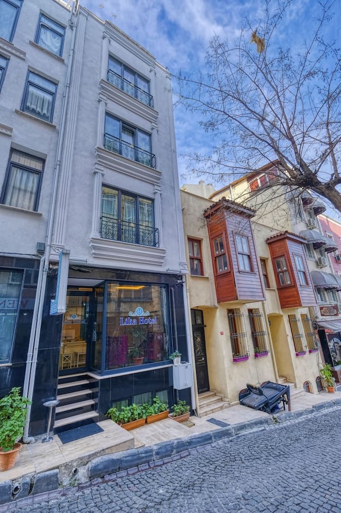 Lika Hotel, Primary image