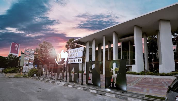 1969 Ipoh Garden, Primary image