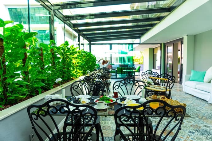 The Mori Club Hotel, Primary image