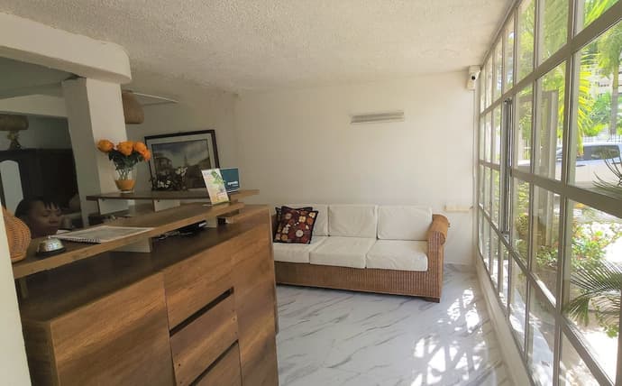 Casa Franco Hotel, Reception