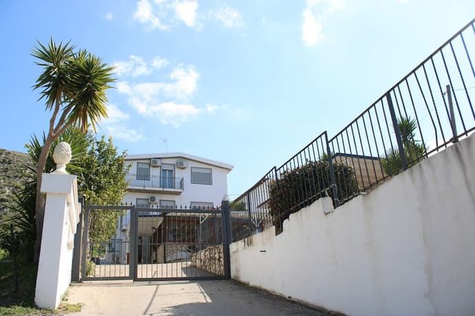 La Corte di Sofia, Primary image