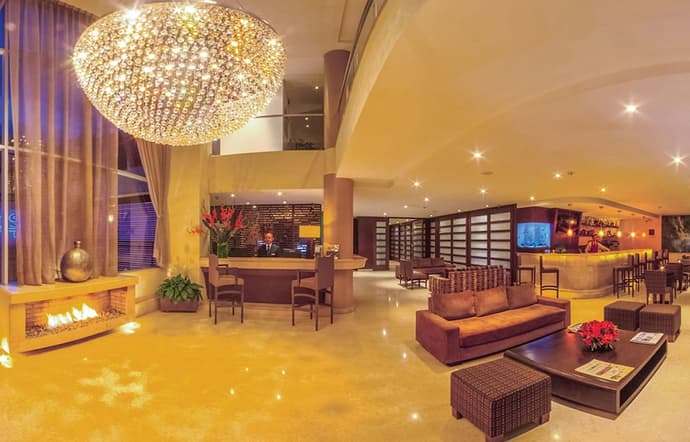 Blue Suites Hotel, Primary image