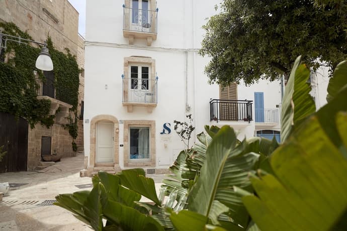 Dei Serafini, Primary image