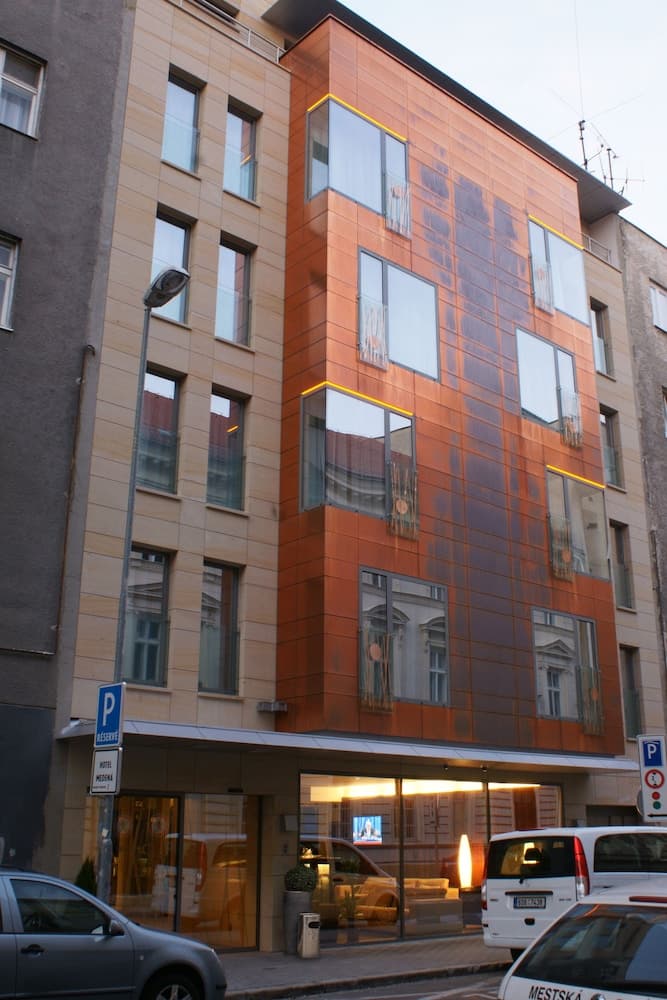 Hotel Avance, Primary image