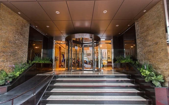 Grand Central Hotel, Primary image