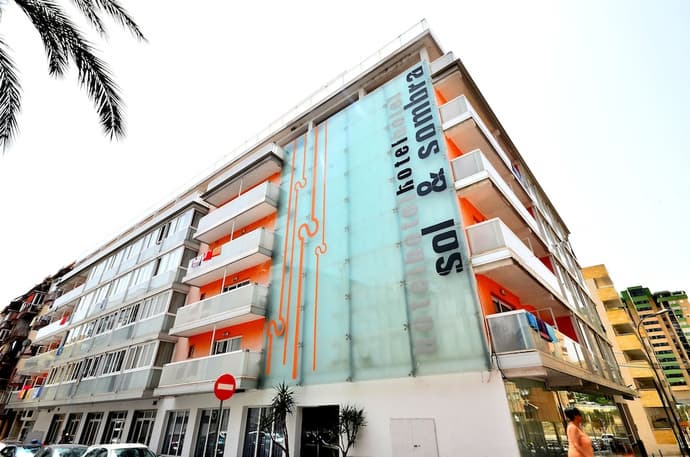 Hotel Sol & Sombra, Primary image