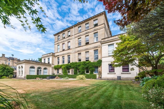 The Ayrlington, Primary image