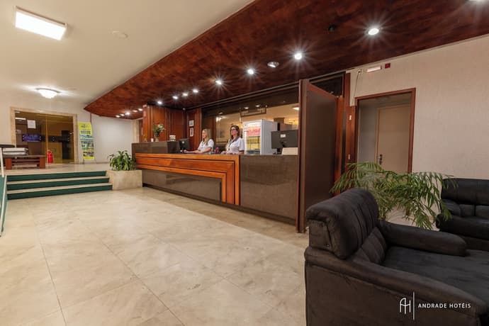 Rede Andrade San Martin, Primary image