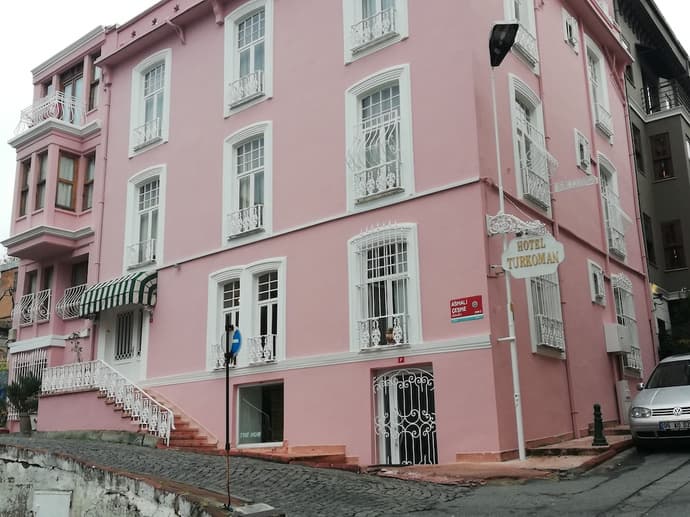 Hotel Turkoman, Primary image