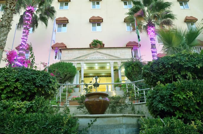 Amra Palace International Hotel, Primary image