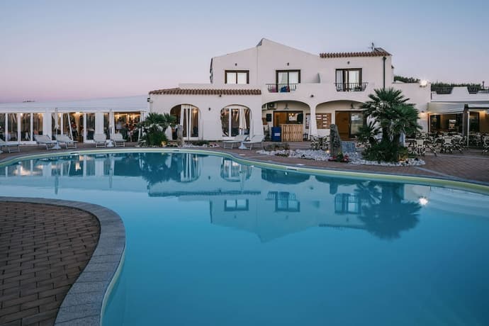 MClub Del Golfo, Primary image