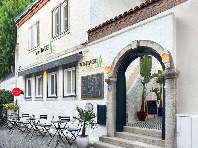 Vintage Alaçatı, Primary image