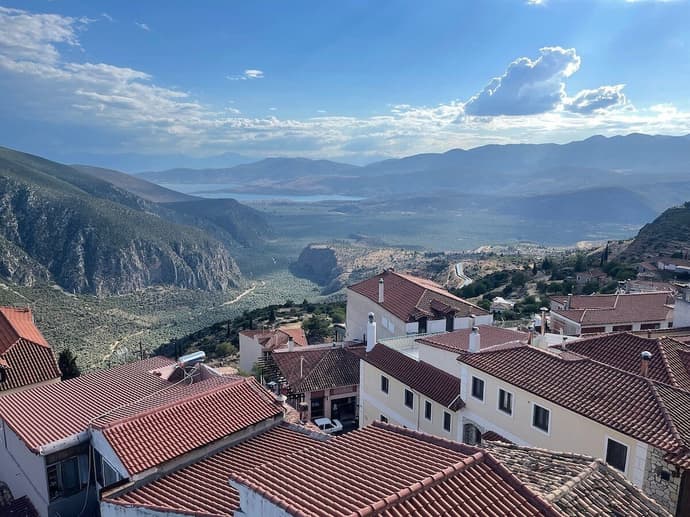 Tholos, Primary image