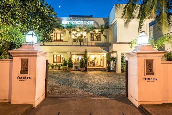 Tissa's Inn, Primary image