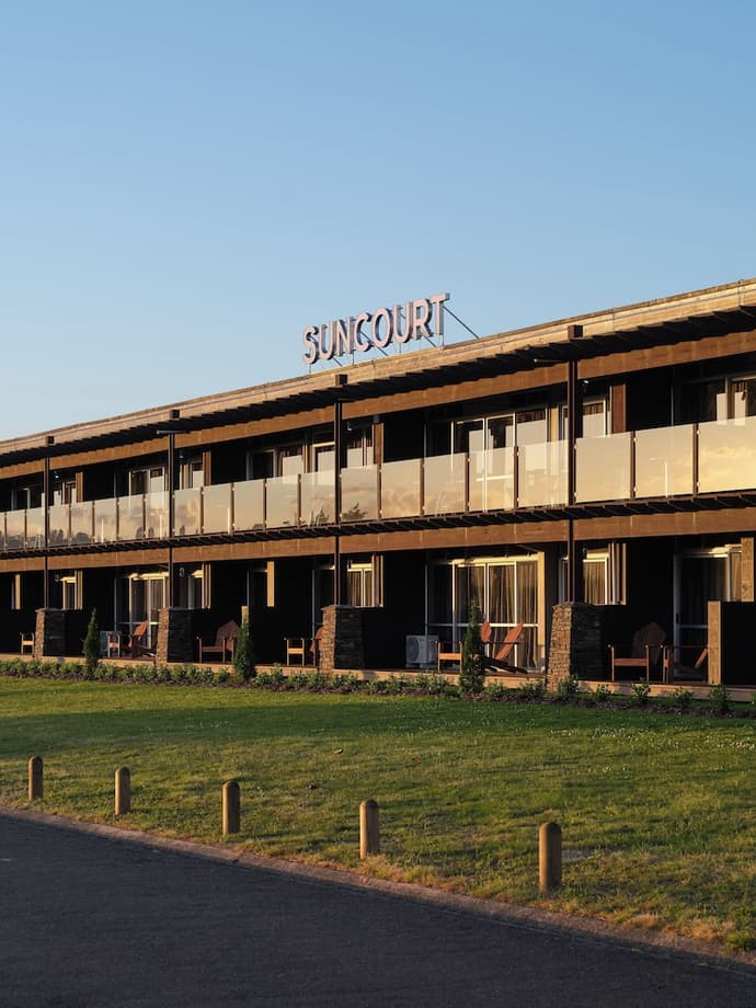 Suncourt Hotel & Conference Centre, Primary image