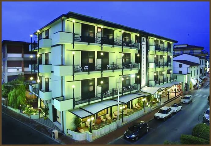 Hotel Ambrosiano, Primary image