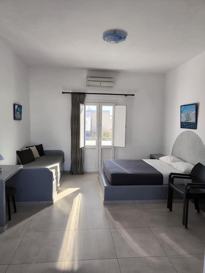 Rooms Mary, Primary image