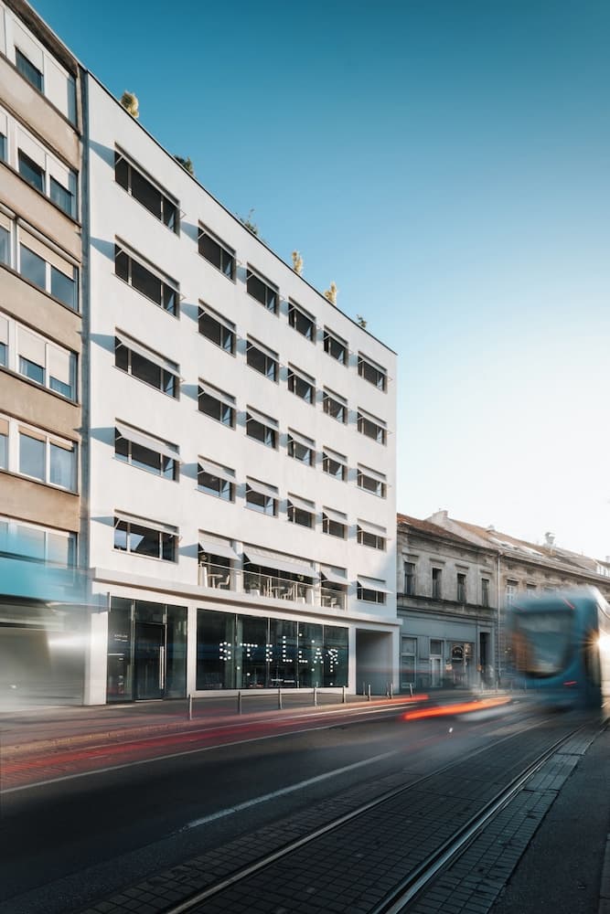 Stellar Boutique Modules by Maistra City Vibes, Primary image