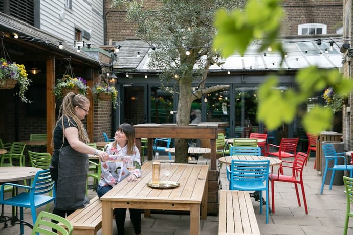 The Rose & Crown Wimbledon, Primary image