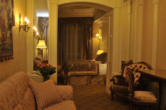 Nobilis Hotel, Primary image