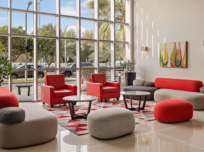 ibis Abu Dhabi Gate, Primary image