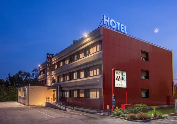 Hotel Airmotel, Primary image