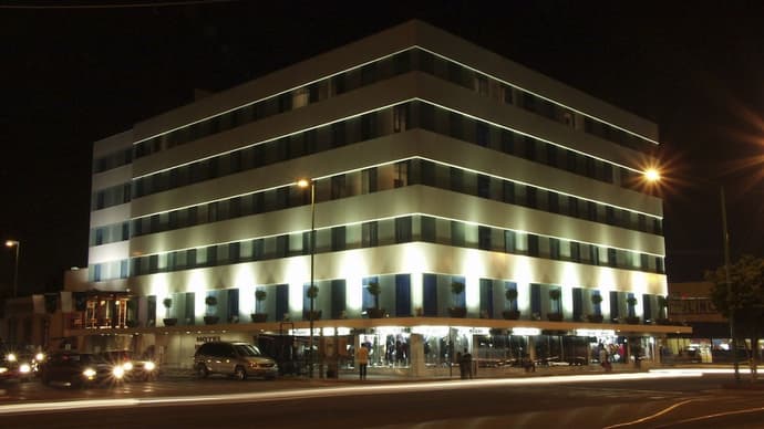 HI Hotel Impala, Primary image