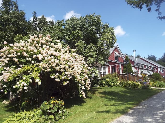 The Vermont Inn, Primary image