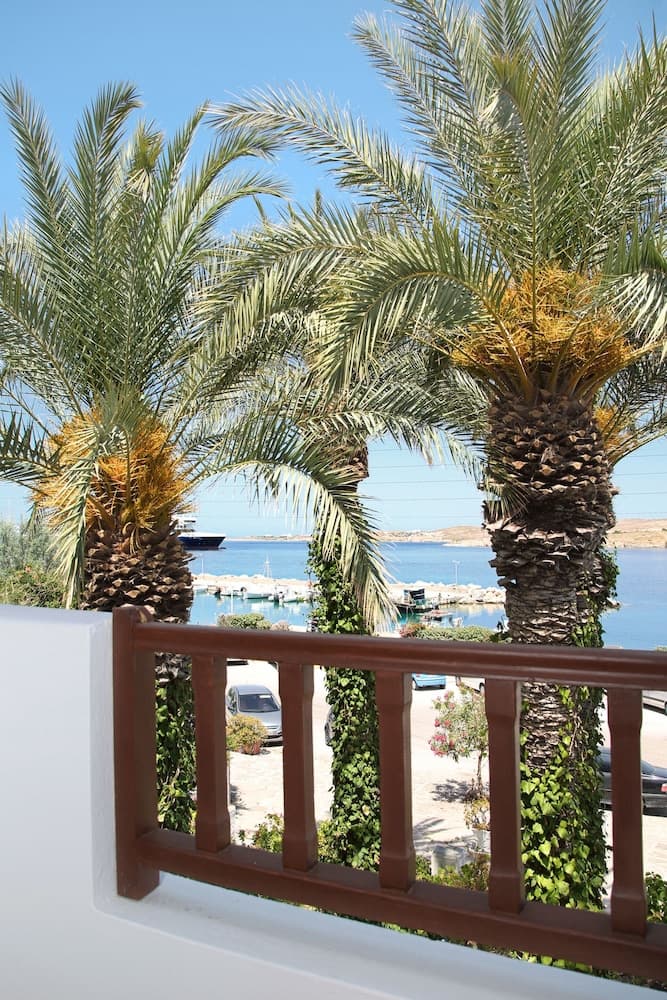 Asterias Hotel, Primary image