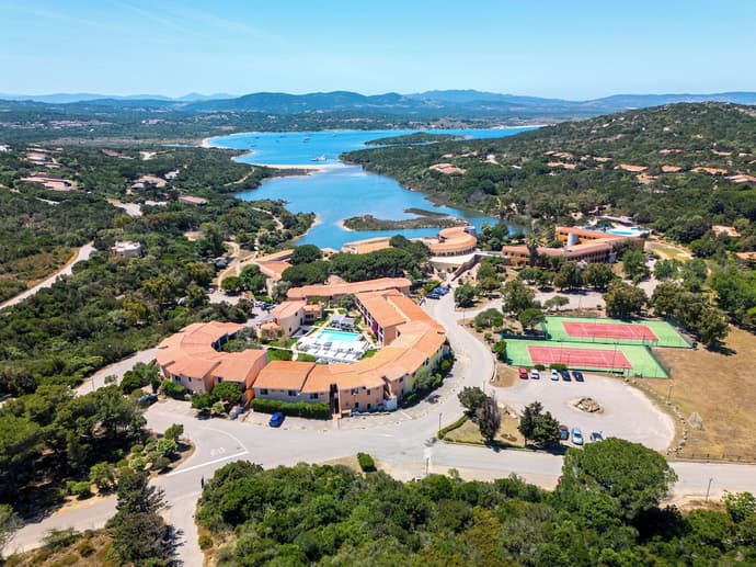 Felix Hotels – Residence Hotel Costa Serena, Primary image