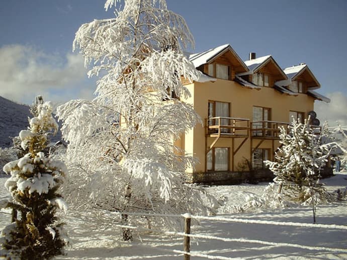 Punto Bariloche, Primary image