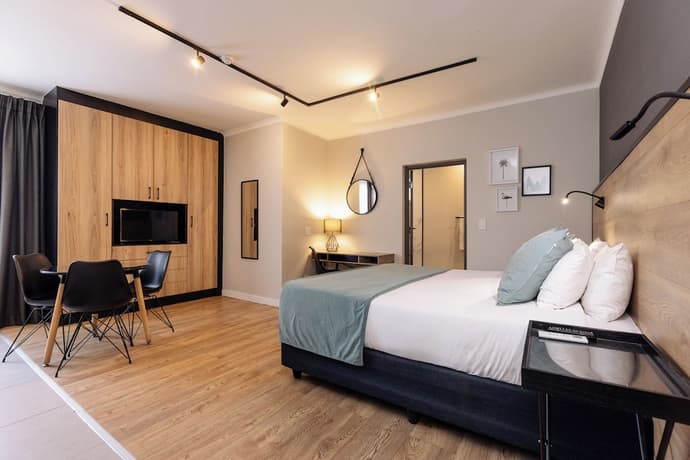 MINT Hotel 84 on Katherine, Primary image