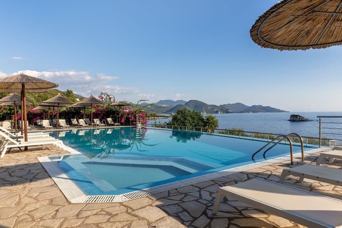 Costa Smeralda, Primary image