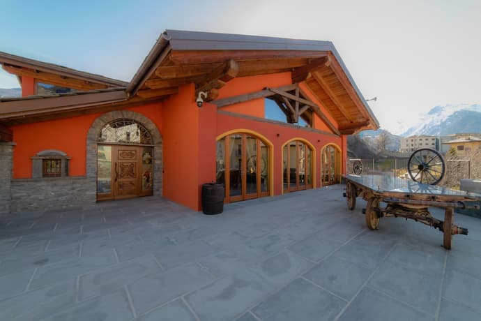 Wine-Farm La Source, Primary image