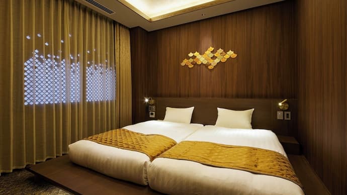 Minn Kanazawa, Primary image