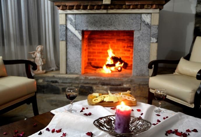 Pir Efes Konakları, Primary image