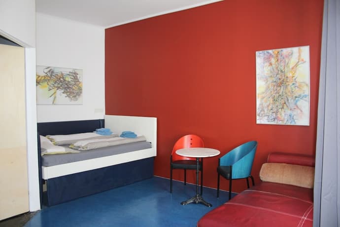 Alina's, Primary image