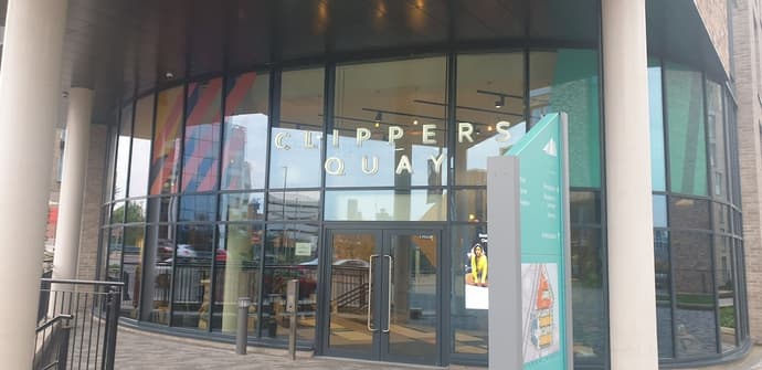 Quay Apartments Exchange Quay, Reception