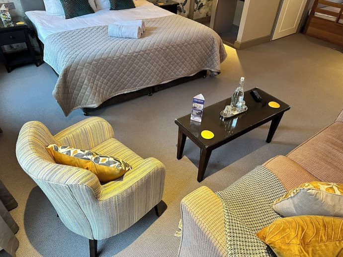 Goswell House, Primary image