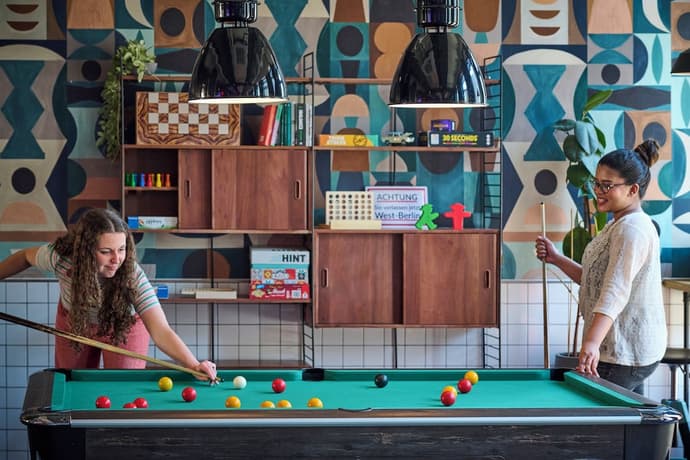 Generator Berlin Alexanderplatz, Primary image