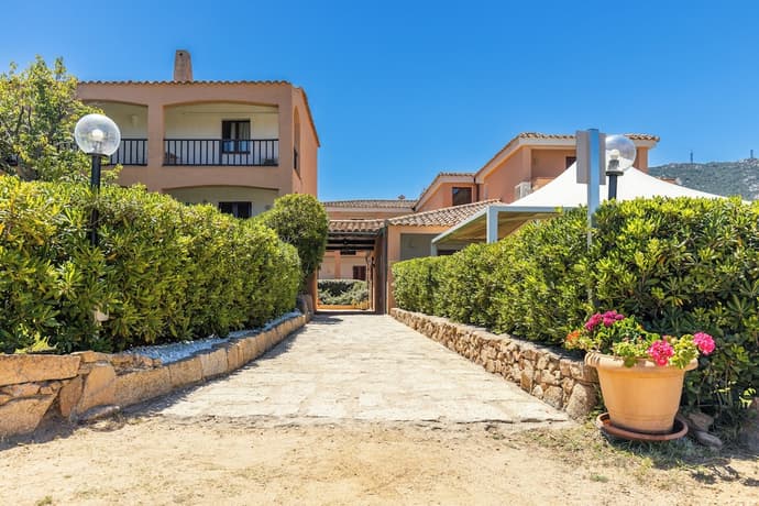 Piccolo Pevero, Primary image