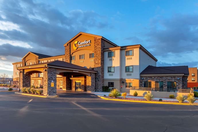 Comfort Inn & Suites Page at Lake Powell, Primary image
