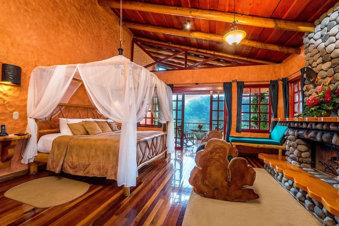 Peace Lodge, Primary image