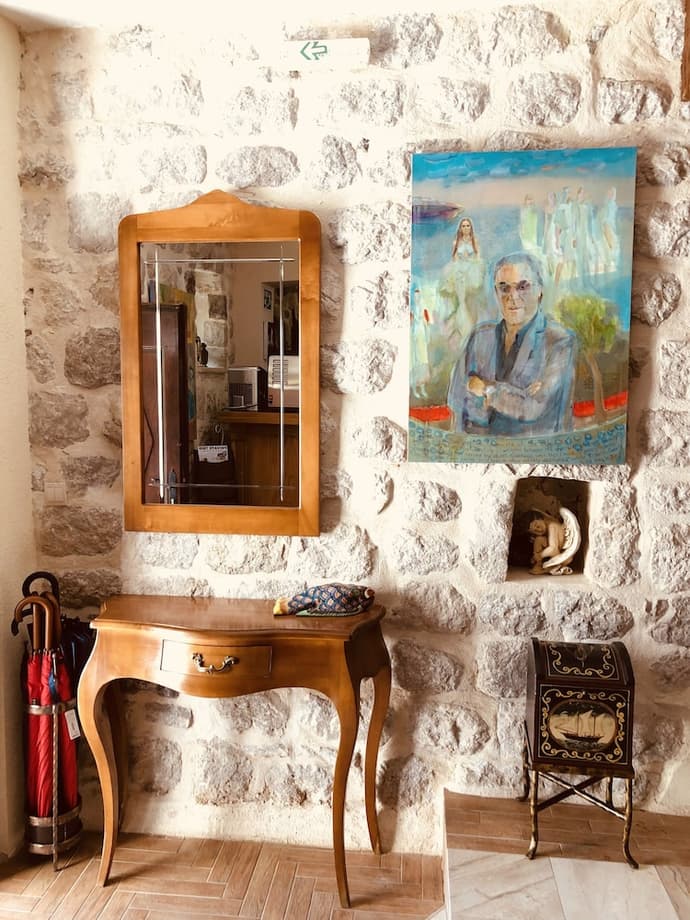 Galathea Hotel, Reception