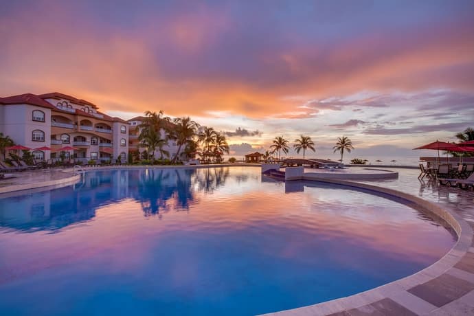 Grand Caribe Belize, Primary image