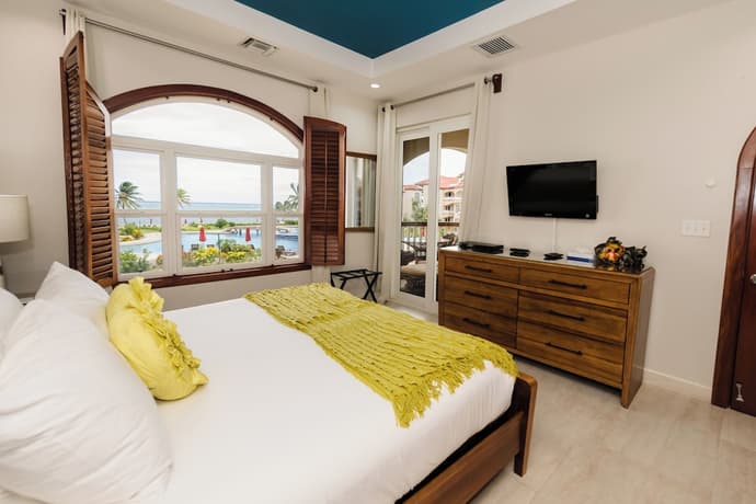 Grand Caribe Belize, Primary image