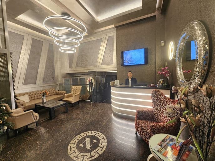 Hotel Nanda, Primary image